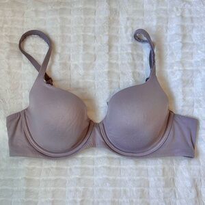 Victoria's Secret Bra size 36C Grey/Purple Smooth Underwire Bra